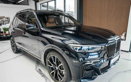 BMW X7, 2022 год, 8 995 000 рублей, 3 фотография