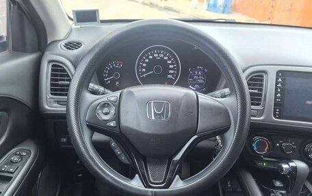 Honda Vezel, 2021 год, 1 450 000 рублей, 10 фотография