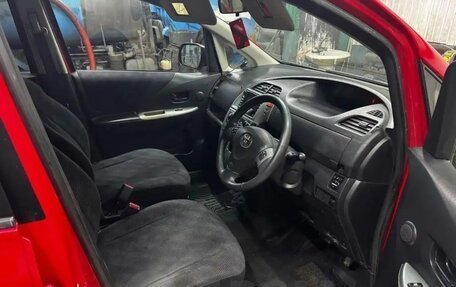 Toyota Ractis I, 2005 год, 580 000 рублей, 12 фотография