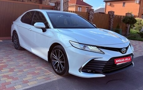 Toyota Camry, 2021 год, 3 350 000 рублей, 6 фотография