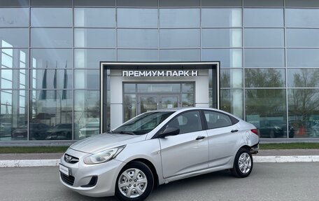 Hyundai Solaris II рестайлинг, 2012 год, 520 000 рублей, 1 фотография