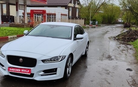Jaguar XE I рестайлинг, 2015 год, 1 600 000 рублей, 1 фотография