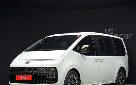 Hyundai Staria, 2022 год, 3 850 000 рублей, 1 фотография