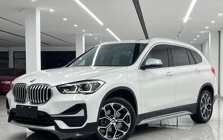 BMW X1, 2021 год, 2 020 000 рублей, 1 фотография