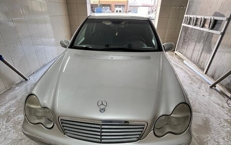 Mercedes-Benz C-Класс, 2002 год, 565 000 рублей, 1 фотография
