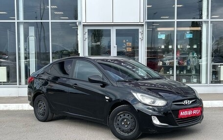 Hyundai Solaris II рестайлинг, 2012 год, 820 000 рублей, 3 фотография