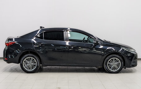 Toyota Corolla, 2018 год, 1 690 000 рублей, 4 фотография