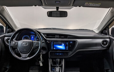 Toyota Corolla, 2018 год, 1 690 000 рублей, 13 фотография