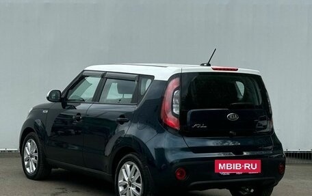 KIA Soul II рестайлинг, 2017 год, 1 470 000 рублей, 7 фотография