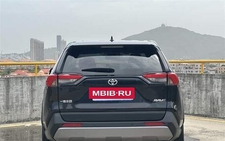 Toyota RAV4, 2022 год, 2 380 101 рублей, 5 фотография