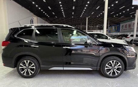 Subaru Forester, 2022 год, 2 900 000 рублей, 2 фотография
