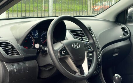 Hyundai Solaris II рестайлинг, 2015 год, 1 149 000 рублей, 8 фотография