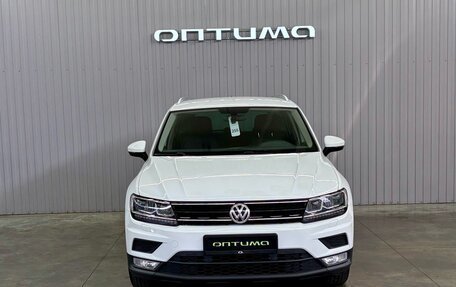 Volkswagen Tiguan II, 2017 год, 1 897 000 рублей, 2 фотография