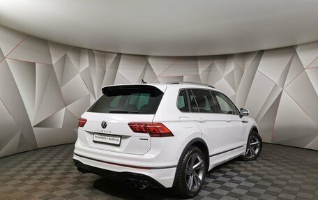 Volkswagen Tiguan II, 2021 год, 4 440 000 рублей, 2 фотография