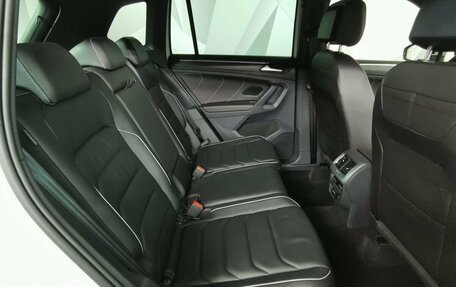 Volkswagen Tiguan II, 2021 год, 4 440 000 рублей, 12 фотография