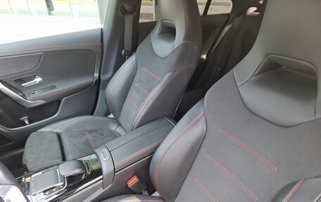 Mercedes-Benz CLA, 2019 год, 3 340 000 рублей, 11 фотография