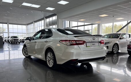 Toyota Camry, 2020 год, 2 995 000 рублей, 6 фотография
