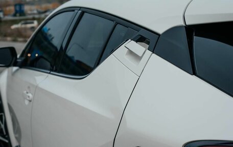 Toyota C-HR I рестайлинг, 2022 год, 1 935 000 рублей, 11 фотография