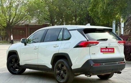 Toyota RAV4, 2022 год, 2 155 123 рублей, 5 фотография