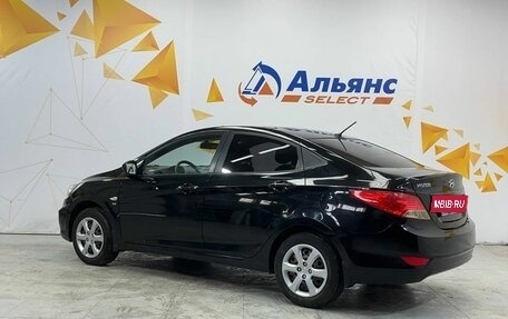 Hyundai Solaris II рестайлинг, 2013 год, 860 000 рублей, 5 фотография