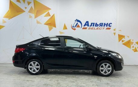 Hyundai Solaris II рестайлинг, 2013 год, 860 000 рублей, 2 фотография