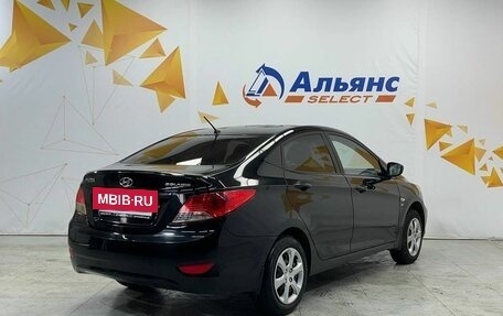 Hyundai Solaris II рестайлинг, 2013 год, 860 000 рублей, 3 фотография