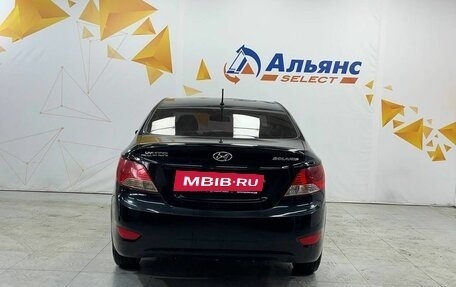 Hyundai Solaris II рестайлинг, 2013 год, 860 000 рублей, 4 фотография