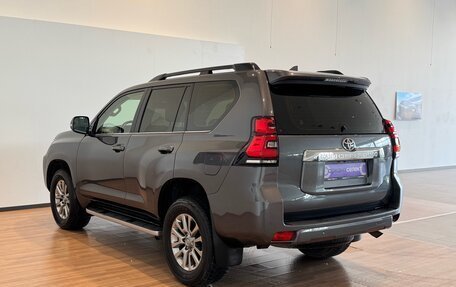 Toyota Land Cruiser Prado 150 рестайлинг 2, 2017 год, 4 700 000 рублей, 8 фотография