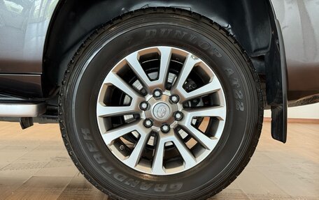 Toyota Land Cruiser Prado 150 рестайлинг 2, 2017 год, 4 700 000 рублей, 17 фотография