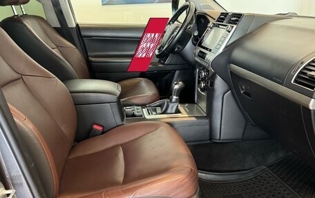 Toyota Land Cruiser Prado 150 рестайлинг 2, 2017 год, 4 700 000 рублей, 11 фотография