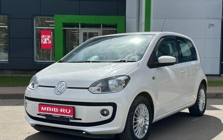 Volkswagen up! I рестайлинг, 2013 год, 879 000 рублей, 1 фотография