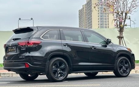 Toyota Highlander III, 2020 год, 2 938 555 рублей, 2 фотография