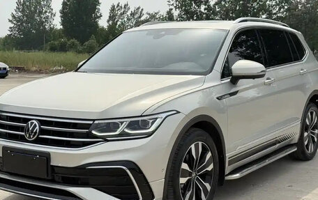 Volkswagen Tiguan II, 2022 год, 2 890 099 рублей, 1 фотография