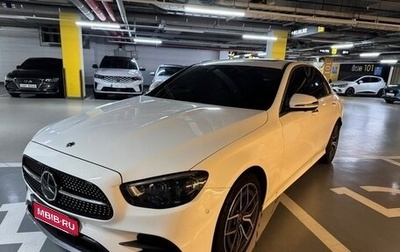 Mercedes-Benz E-Класс, 2022 год, 4 360 000 рублей, 1 фотография