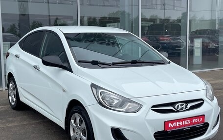 Hyundai Solaris II рестайлинг, 2012 год, 660 000 рублей, 1 фотография