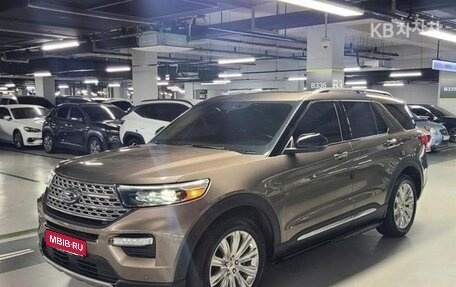 Ford Explorer VI, 2021 год, 3 085 555 рублей, 1 фотография
