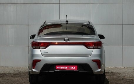 KIA Rio IV, 2018 год, 1 450 000 рублей, 4 фотография