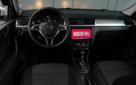 Skoda Rapid I, 2014 год, 1 077 000 рублей, 6 фотография