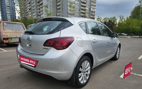 Opel Astra J, 2011 год, 850 000 рублей, 5 фотография