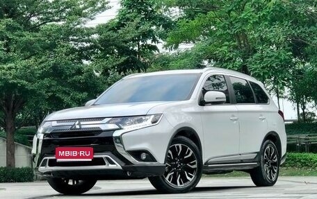 Mitsubishi Outlander III рестайлинг 3, 2020 год, 1 700 012 рублей, 1 фотография