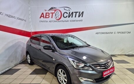 Hyundai Solaris II рестайлинг, 2015 год, 983 000 рублей, 1 фотография