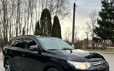 Mitsubishi Outlander III рестайлинг 3, 2013 год, 1 285 000 рублей, 1 фотография