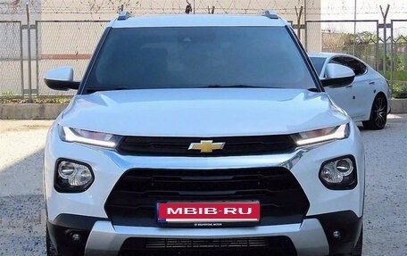 Chevrolet TrailBlazer, 2022 год, 1 375 800 рублей, 2 фотография