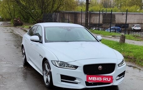Jaguar XE I рестайлинг, 2015 год, 1 600 000 рублей, 2 фотография