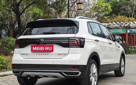 Volkswagen T-Cross I, 2021 год, 1 600 000 рублей, 4 фотография