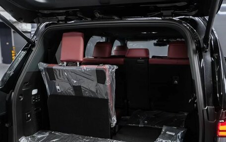 Lexus LX, 2024 год, 15 000 000 рублей, 4 фотография