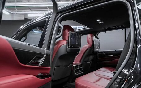 Lexus LX, 2024 год, 15 000 000 рублей, 2 фотография