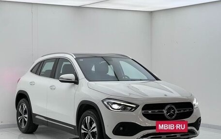 Mercedes-Benz GLA, 2022 год, 2 240 000 рублей, 2 фотография