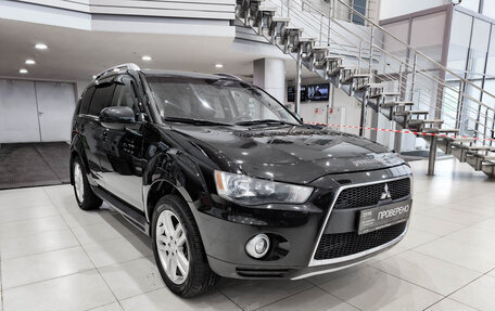 Mitsubishi Outlander III рестайлинг 3, 2010 год, 890 000 рублей, 3 фотография