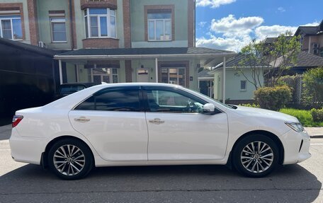 Toyota Camry, 2017 год, 2 200 000 рублей, 4 фотография